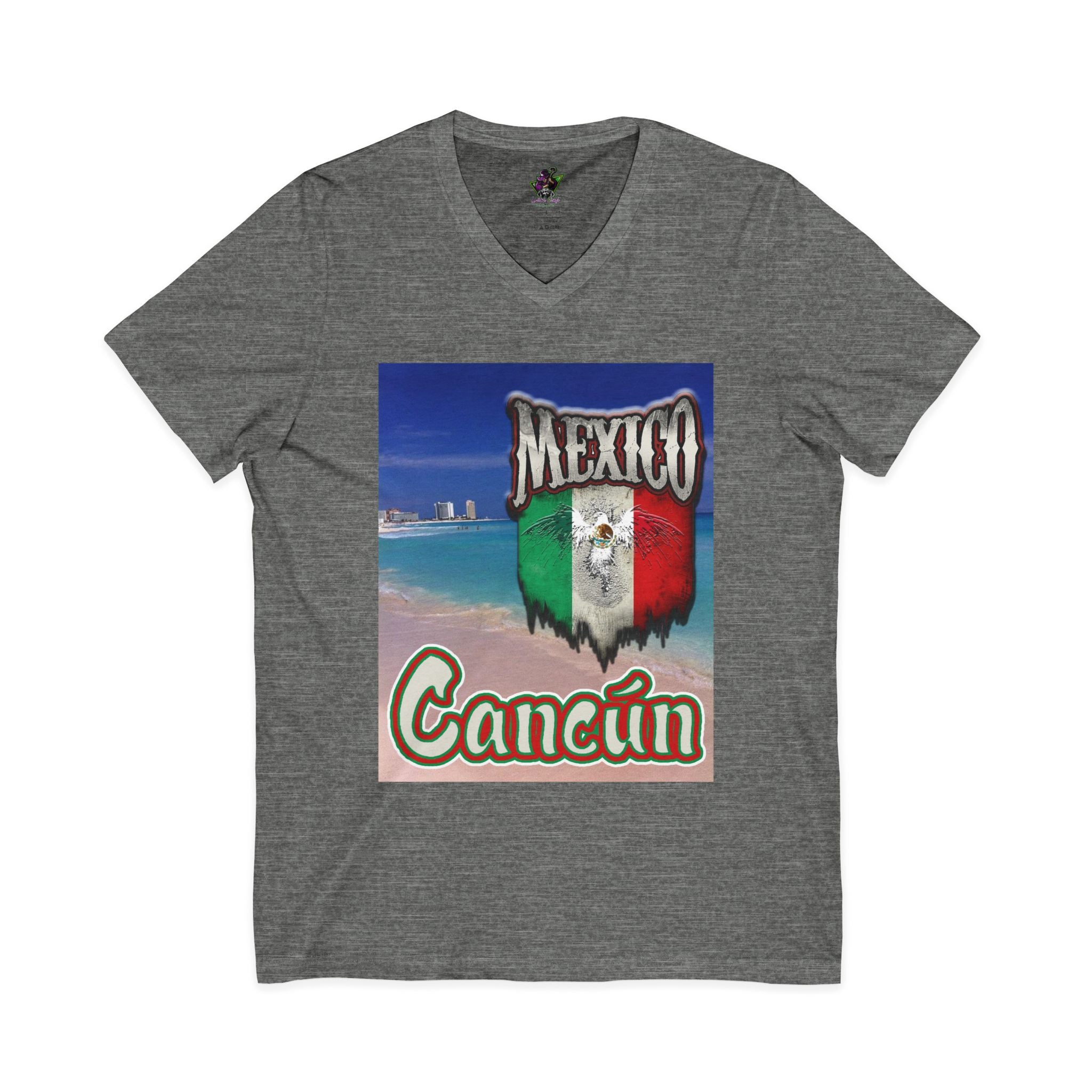 Cancún Mexico Beach / V-Neck Tee