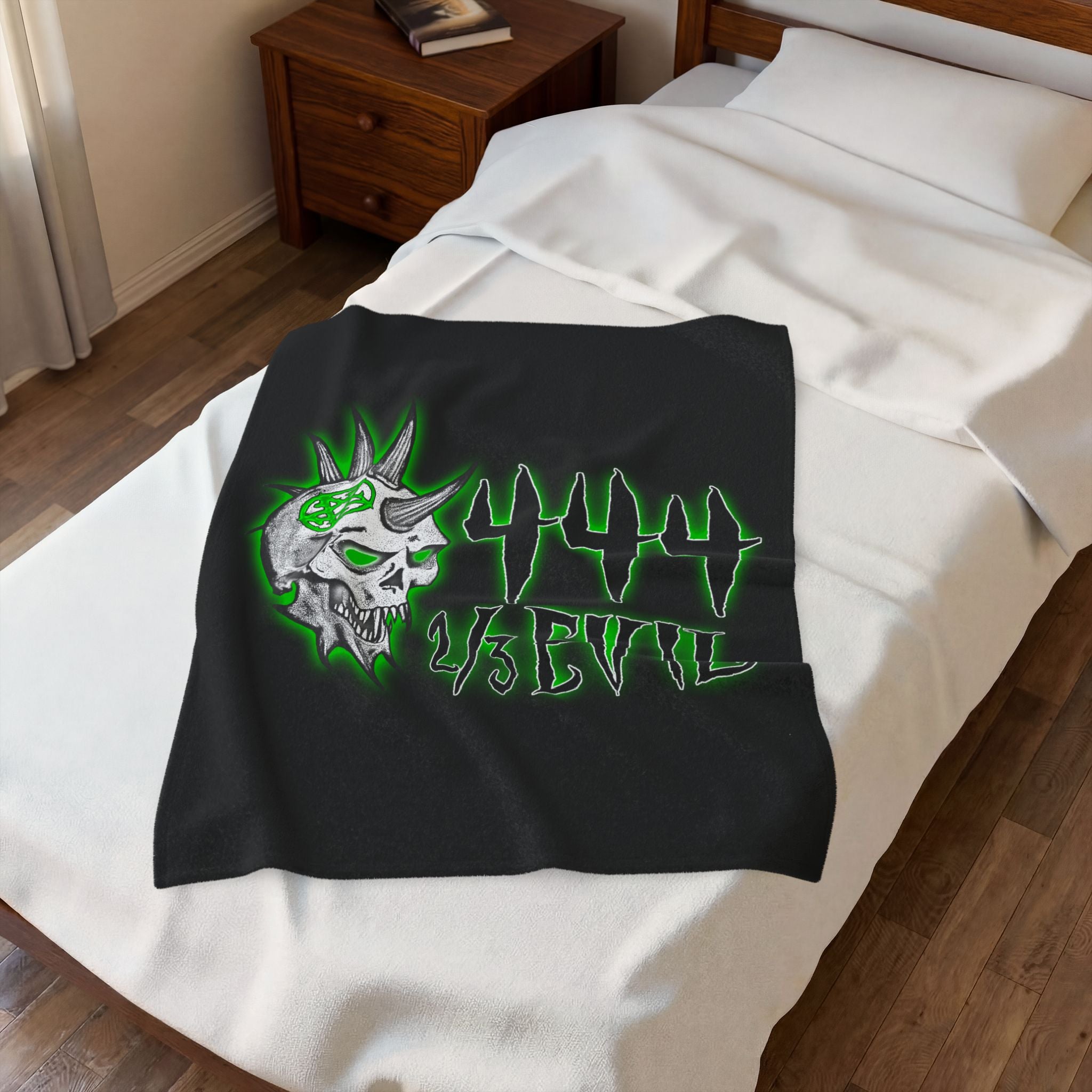 2/3 Evil Punk Skull / Velveteen Plush Blanket