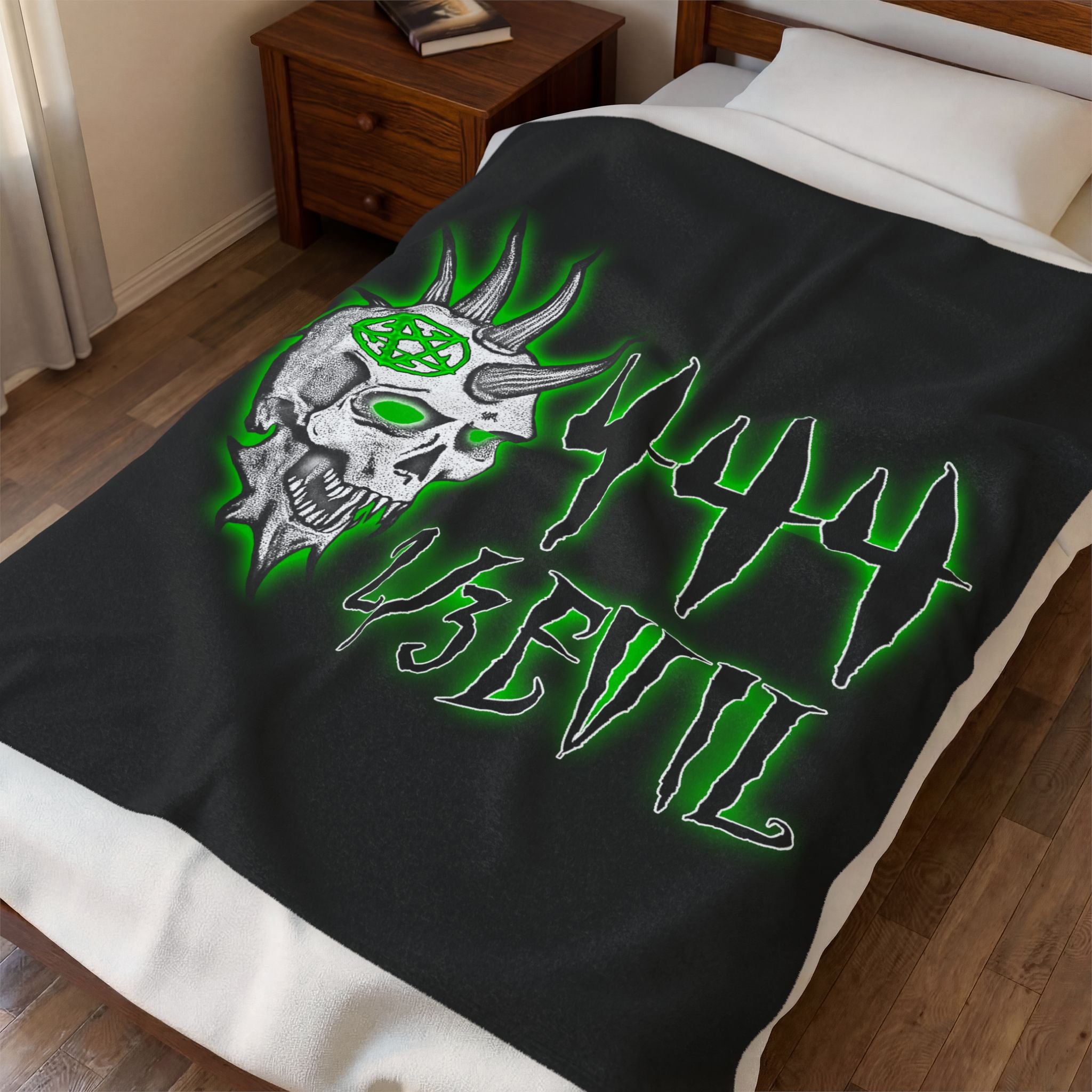 2/3 Evil Punk Skull / Velveteen Plush Blanket