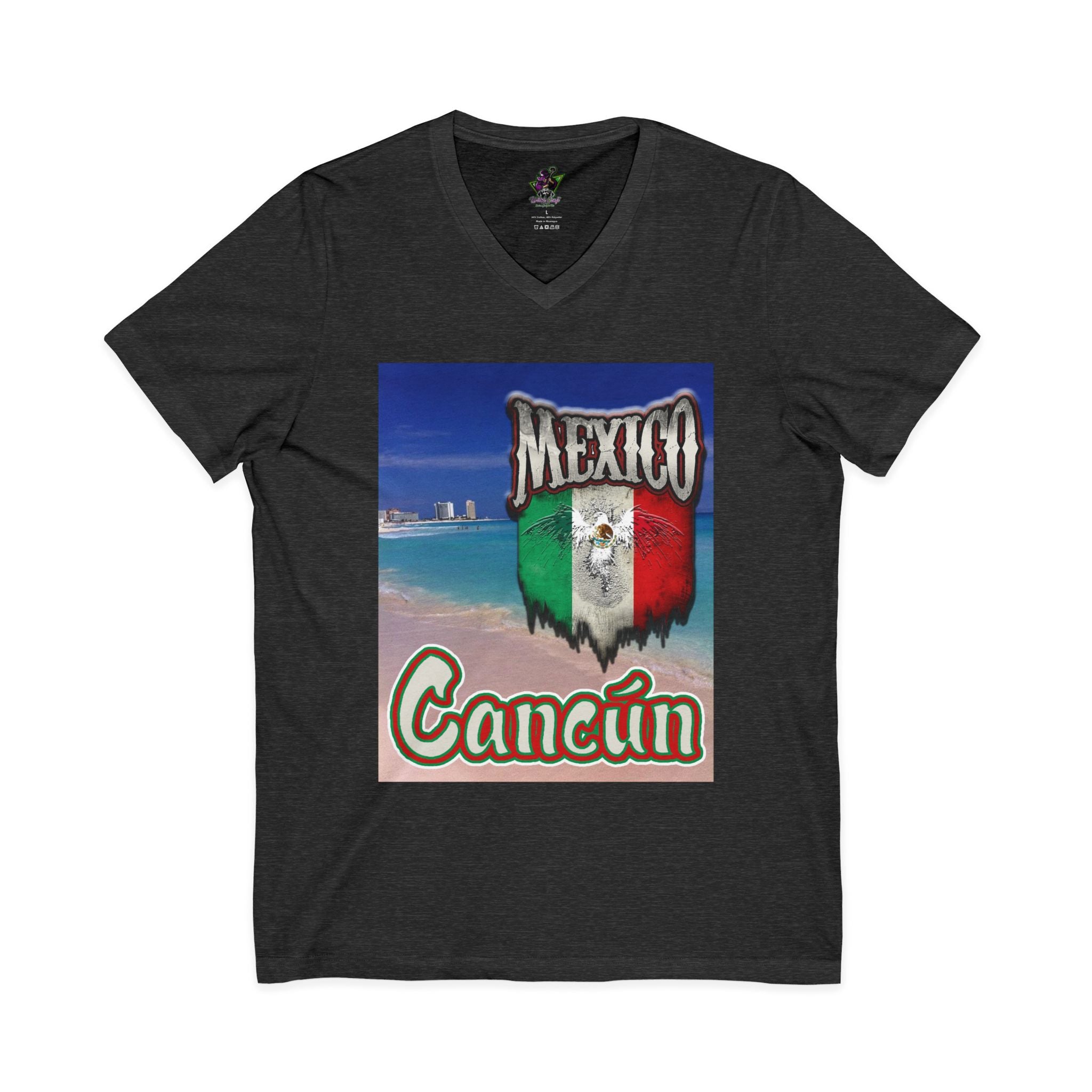 Cancún Mexico Beach / V-Neck Tee